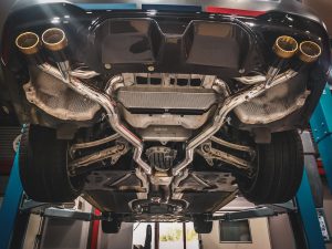 ชุดท่อไอเสีย BMW M5CS (F90) Capristo ECE Valved Exhaust + Wicrom Tips OE