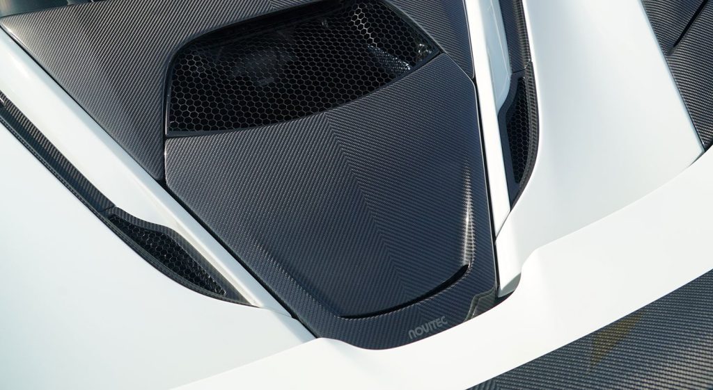 ช่องดักลม McLaren 720S Novitec
