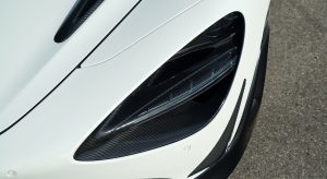 ชิ้นตกแต่งไฟหน้า McLaren 720S Novitec