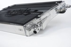 ชิ้นส่วนเพิ่มสมรรถนะ CSF Heat Exchanger Radiator CSF
