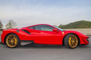 สเกิร์ตข้าง Ferrari 488/F8 Capristo
