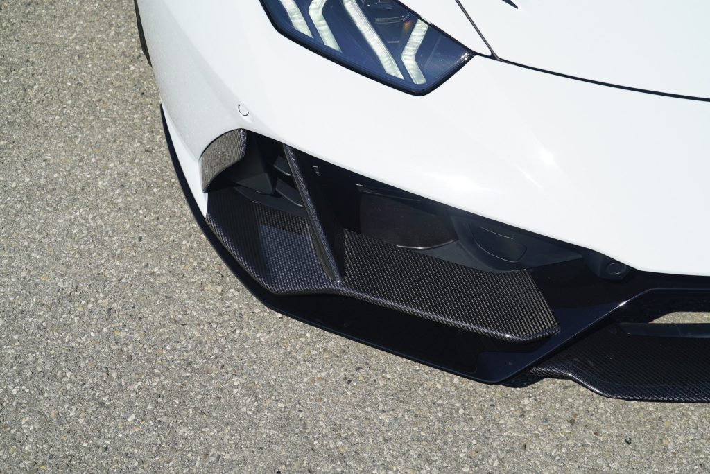 ชิ้นเสริมกันชนหน้า Lamborghini Huracan Evo Novitec