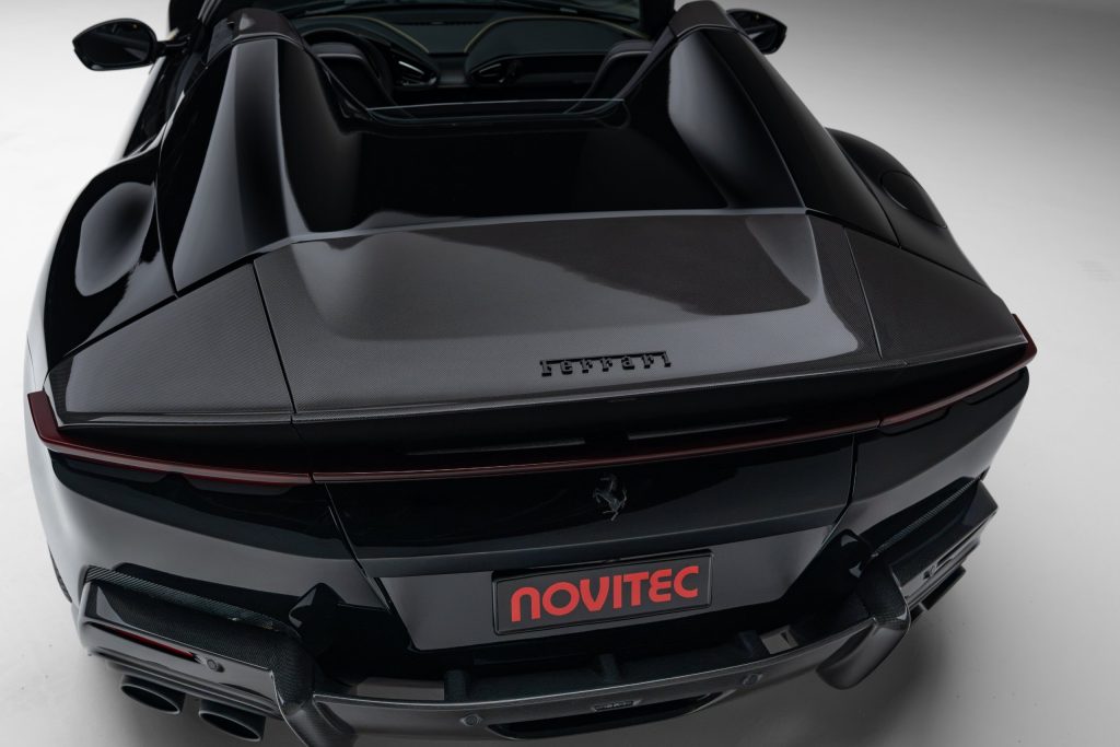 สปอยเลอร์ท้ายทรง Ducktail Ferrari 12Cilindri Spider Novitec