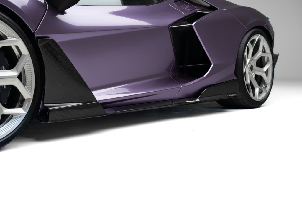 สเกิร์ตข้าง Lamborghini Revuelto Novitec