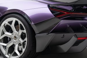 ชิ้นต่อท้ายแบบไม่มีเซ็นเซอร์ Lamborghini Revuelto Novitec