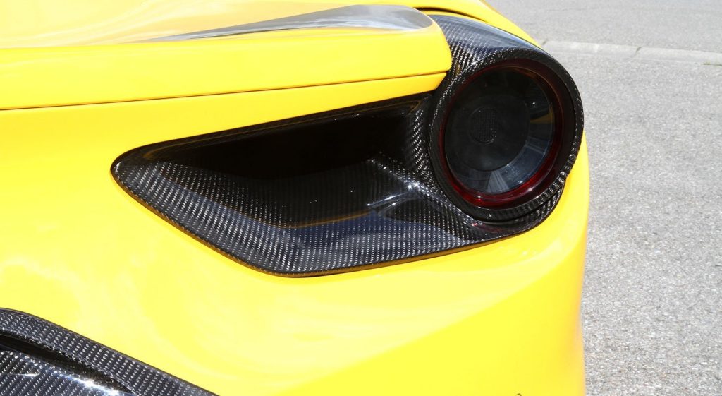 ช่องระบายอากาศหลังด้านข้าง Ferrari 488 GTB Novitec