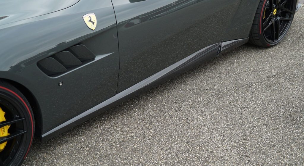 สเกิร์ตข้าง Ferrari GTC4 Lusso Novitec