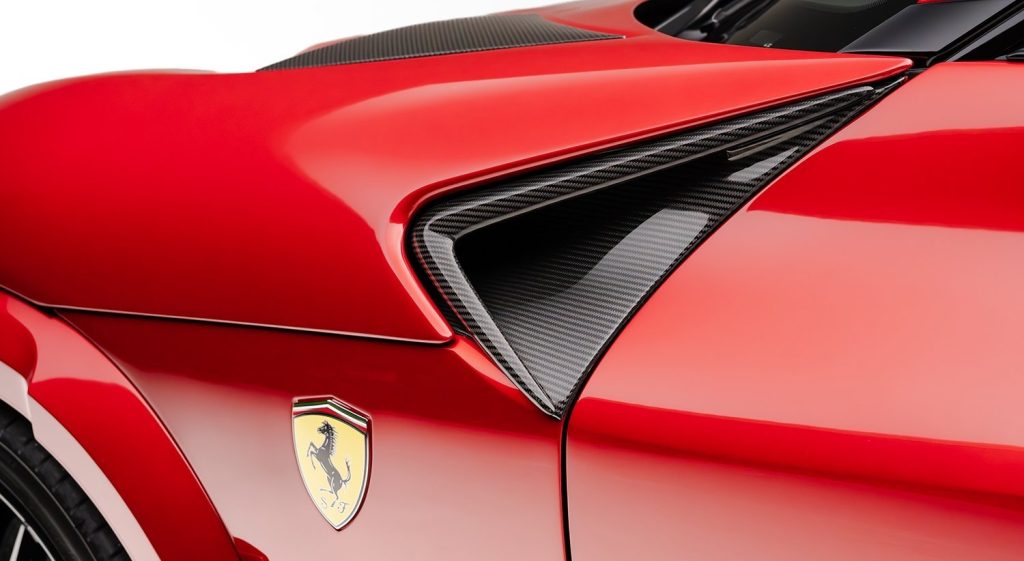 ชิ้นตกแต่งแก้มข้าง Ferrari Purosangue Novitec