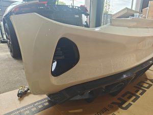 ดิฟฟิวเซอร์ Carbon Fiber Lotus Emira 3.6 V6 2.0 Four-cylinder ทรง Karbel V6