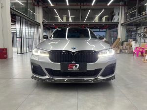 ลิ้นหน้า Carbon Fiber BMW 5 Series G30 G31 530i 540i M550i LCI ทรง Karbel