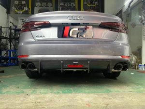 ดิฟฟิวเซอร์ Carbon Fiber Audi A4 B9 ทรง Karbel ปี 2017-2018