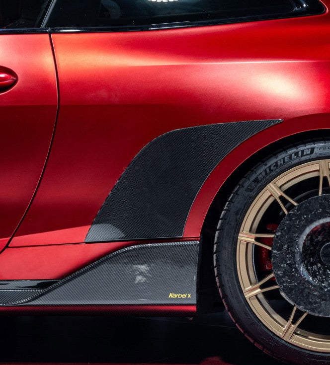 ชิ้นตกแต่งคาร์บอน Carbon Fiber BMW M4 G82 G83 ทรง Karbel Dry Carbon ปี 2021-ON (X Rear Quarter Panel Air Diverte)