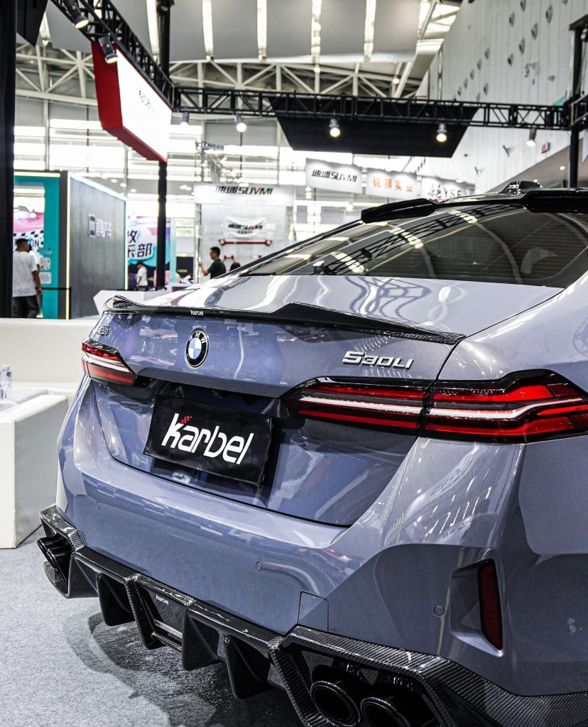 สปอยเลอร์ Carbon Fiber BMW i5 xDrive40/M60 540i/550e xDrive G60 G61 M5 G90 ทรง Karbel ปี 2024-ON