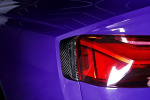 ชิ้นตกแต่งคาร์บอน Carbon Fiber Audi RS5 B9.5 ทรง Karbel Dry Carbon ปี 2020-2025 (Tail Light Trim)