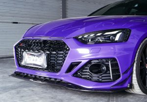 ลิ้นหน้า Carbon Fiber Audi RS5 B9.5 ทรง Karbel Dry Carbon ปี 2020-2025