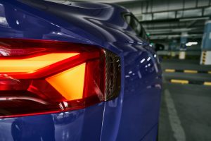ชิ้นตกแต่งคาร์บอน Carbon Fiber Audi RS5 B9.5 ทรง Karbel Dry Carbon ปี 2020-2025 (Tail Light Trim)