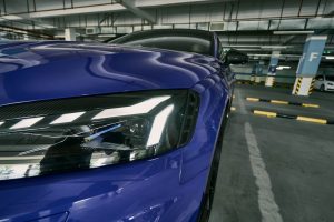 ชิ้นตกแต่งคาร์บอน Carbon Fiber Audi RS5 B9.5 ทรง Karbel Dry Carbon ปี 2020-2025 (Head Light Trim)