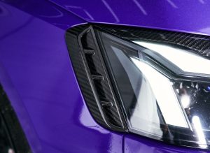 ชิ้นตกแต่งคาร์บอน Carbon Fiber Audi RS5 B9.5 ทรง Karbel Dry Carbon ปี 2020-2025 (Head Light Trim)