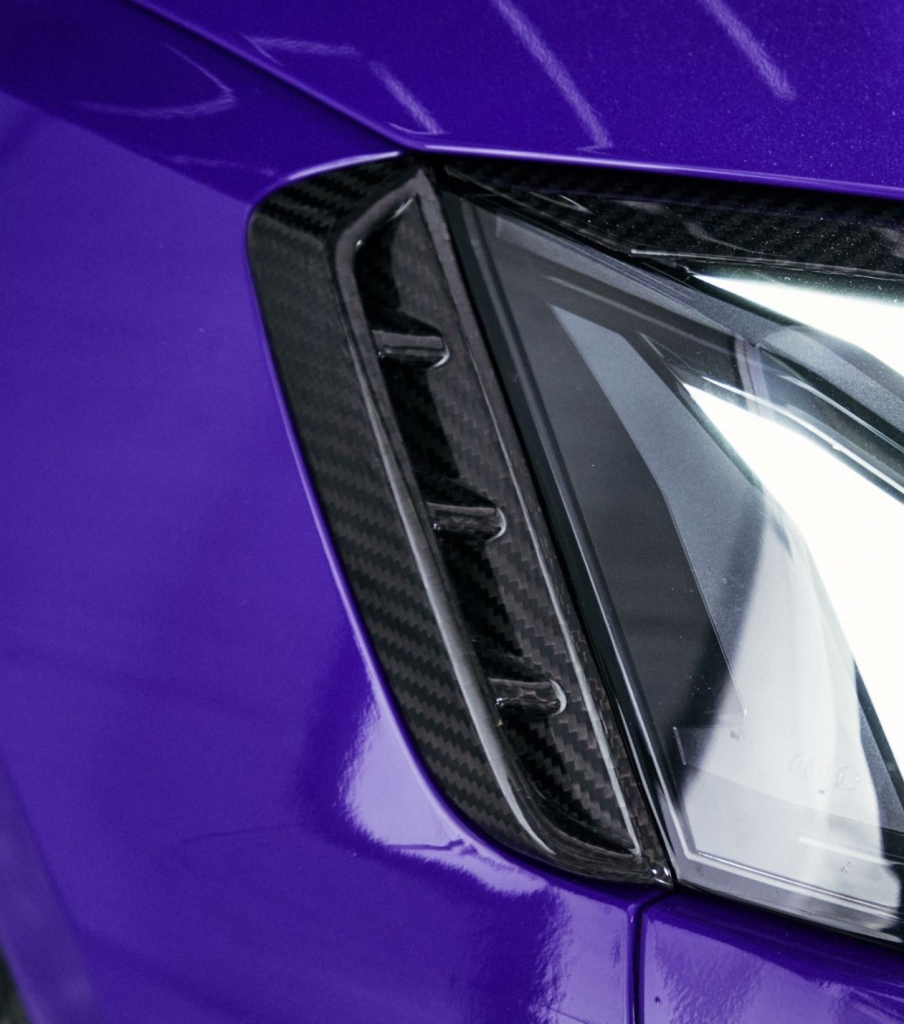 ชิ้นตกแต่งคาร์บอน Carbon Fiber Audi RS5 B9.5 ทรง Karbel Dry Carbon ปี 2020-2025 (Head Light Trim)