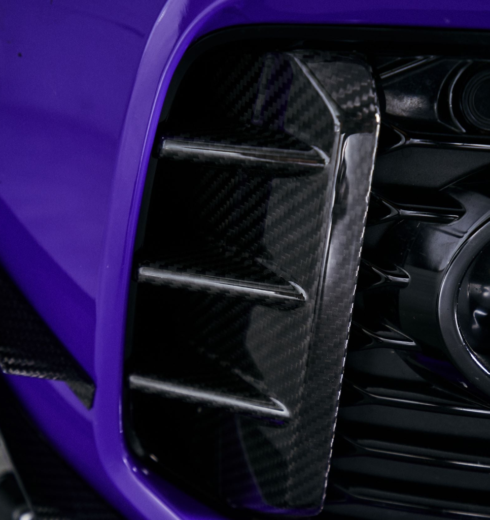 ชิ้นตกแต่งคาร์บอน Carbon Fiber Audi RS5 B9.5 ทรง Karbel Dry Carbon ปี 2020-2025 (Fog Light Trim Overlay)