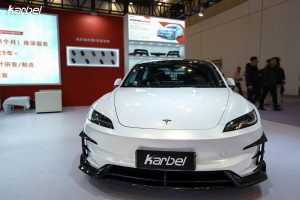 ลิ้นหน้า Carbon Fiber Tesla Model 3 Highland Performance ทรง Karbel Dry Carbon ปี 2024-ON