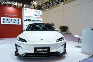 ลิ้นหน้า Carbon Fiber Tesla Model 3 Highland Performance ทรง Karbel Dry Carbon ปี 2024-ON