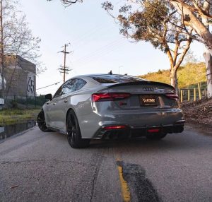 สปอยเลอร์ Carbon Fiber Audi RS5 S5 A5 B9 B9.5 Sedan Sportback ทรง Karbel V1 Dry Carbon ปี 2017-2025