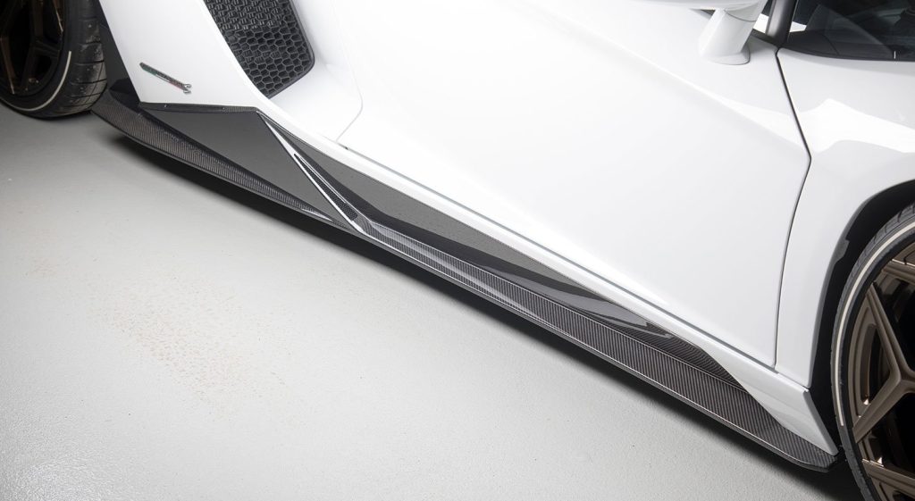 สเกิร์ตข้าง Lamborghini Aventador S Novitec