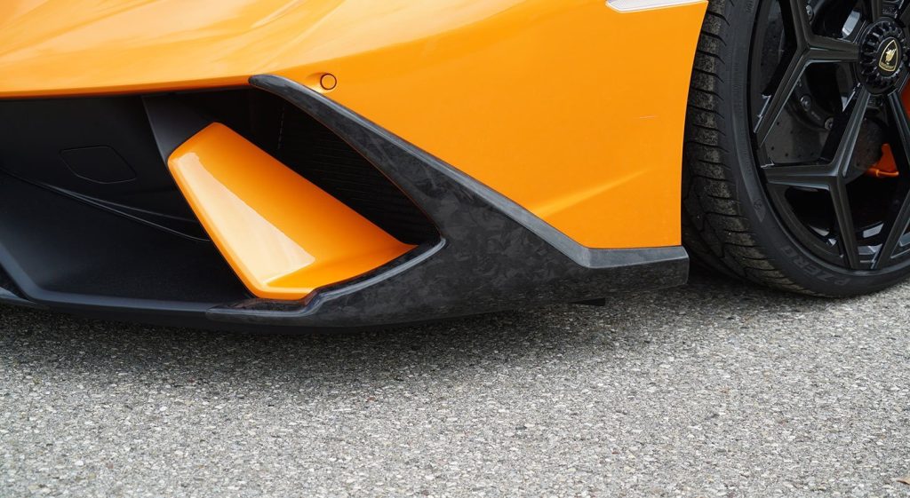 ลิ้นหน้า Lamborghini Huracan Performante Novitec