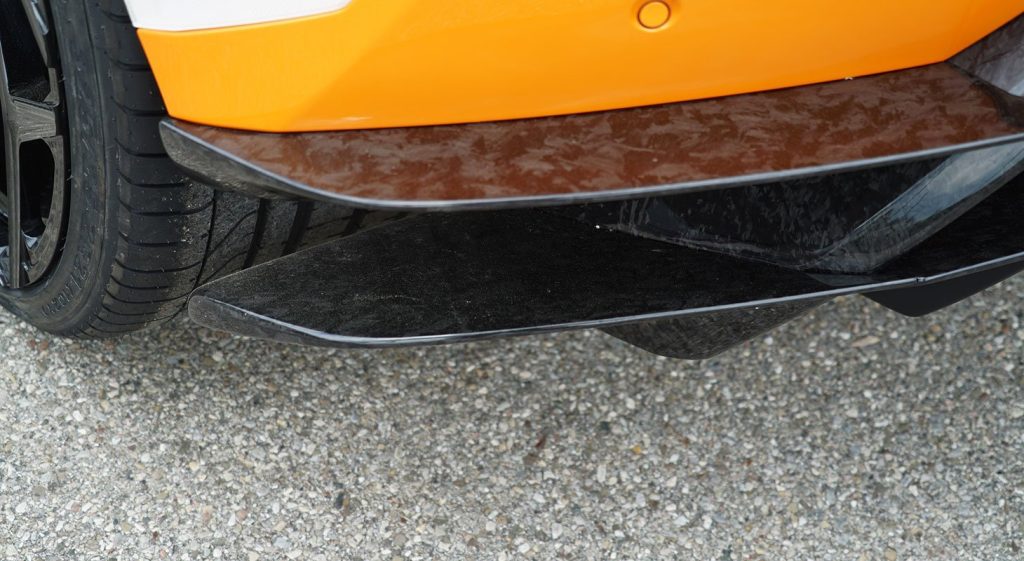 ชิ้นเสริมดิฟฟิวเซอร์ด้านล่าง Lamborghini Huracan Performante Novitec