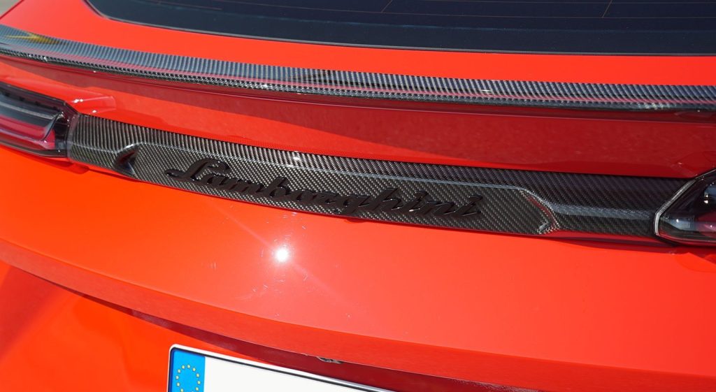ฝากระโปรงหลัง Lamborghini Urus Novitec