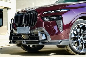 ลิ้นหน้า Carbon Fiber BMW X7 xDrive40i M60i ALPINA XB7 LCI G07 ทรง TAKD Dry Carbon