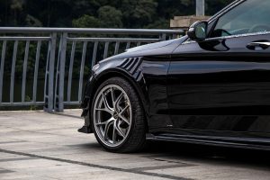สเกิร์ตข้าง Carbon Fiber Mercedes C-Class C63(S) W205 ทรง TAKD V1