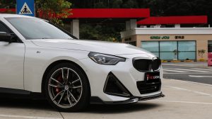 ลิ้นหน้า Carbon Fiber BMW 230i M240i G42 ทรง TAKD Dry Carbon ปี 2022-ON