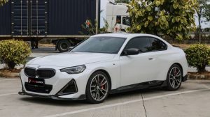 ลิ้นหน้า Carbon Fiber BMW 230i M240i G42 ทรง TAKD Dry Carbon ปี 2022-ON