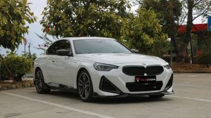 ครอบกระจกมองข้าง Carbon Fiber BMW 2 Series 230i M240i G42 ทรง TAKD Dry Carbon