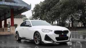 สเกิร์ตข้าง Carbon Fiber BMW 2 Series 230i M240i G42 ทรง TAKD Dry Carbon ปี 2022-ON