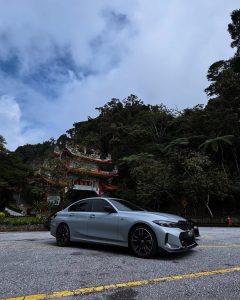 สเกิร์ตข้าง Carbon Fiber BMW 3 Series G20 330i M340i ทรง TAKD Ver.1 ปี 2019-ON