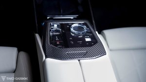 ชุดแต่งภายใน Carbon Fiber BMW 530 540 i5 e/x Drive40 M60 G60 G61 ทรง TAKD (Box Glove Compartment Lid Cover)