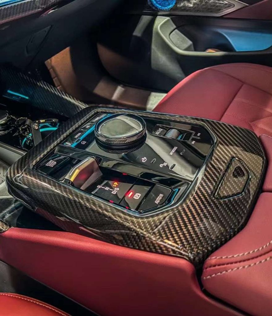 ชุดแต่งภายใน Carbon Fiber BMW 530 540 i5 e/x Drive40 M60 G60 G61 ทรง TAKD (Box Glove Compartment Lid Cover)