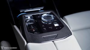 ชุดแต่งภายใน Carbon Fiber BMW 530 540 i5 e/x Drive40 M60 G60 G61 ทรง TAKD (Box Glove Compartment Lid Cover)