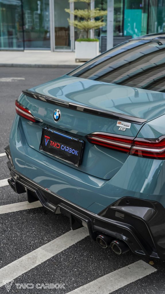 สปอยเลอร์ Carbon Fiber BMW M5 G90 5 Series 530 540 i5 e/x Drive40 M60 G60 ทรง TAKD V1 ปี 2024-ON