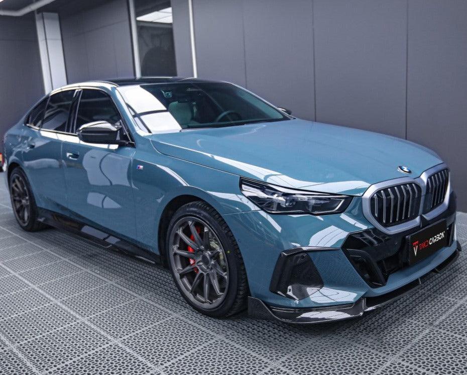 สเกิร์ตข้าง Carbon Fiber BMW 5 Series 530 540 i5 e/x Drive40 M60 G60 G61 ทรง TAKD
