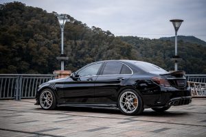 สปอยเลอร์ Carbon Fiber Mercedes Benz C-Class C63/S C43 AMG C450/300 W205 Sedan ทรง TAKD V2 Dry Carbon ปี 2015-2021