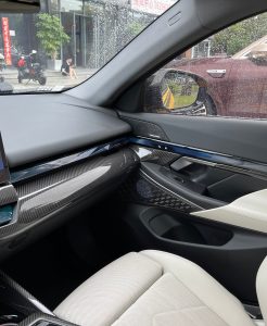 ชุดแต่งภายใน Carbon Fiber BMW 530 540 i5 e/x Drive40 M60 G60 G61 ทรง TAKD (Right Center Cover)