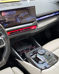 ชุดแต่งภายใน Carbon Fiber BMW 530 540 i5 e/x Drive40 M60 G60 G61 ทรง TAKD (Center Control Trim Cover)