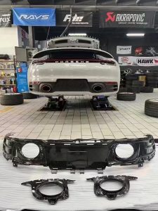 ดิฟฟิวเซอร์ Carbon Fiber Porsche 911 992.1 Carrera Base/S/T/4/4S/Targa 4/4S ทรง TAKD V1 (V1 Rear Diffuser Replacement Tri)