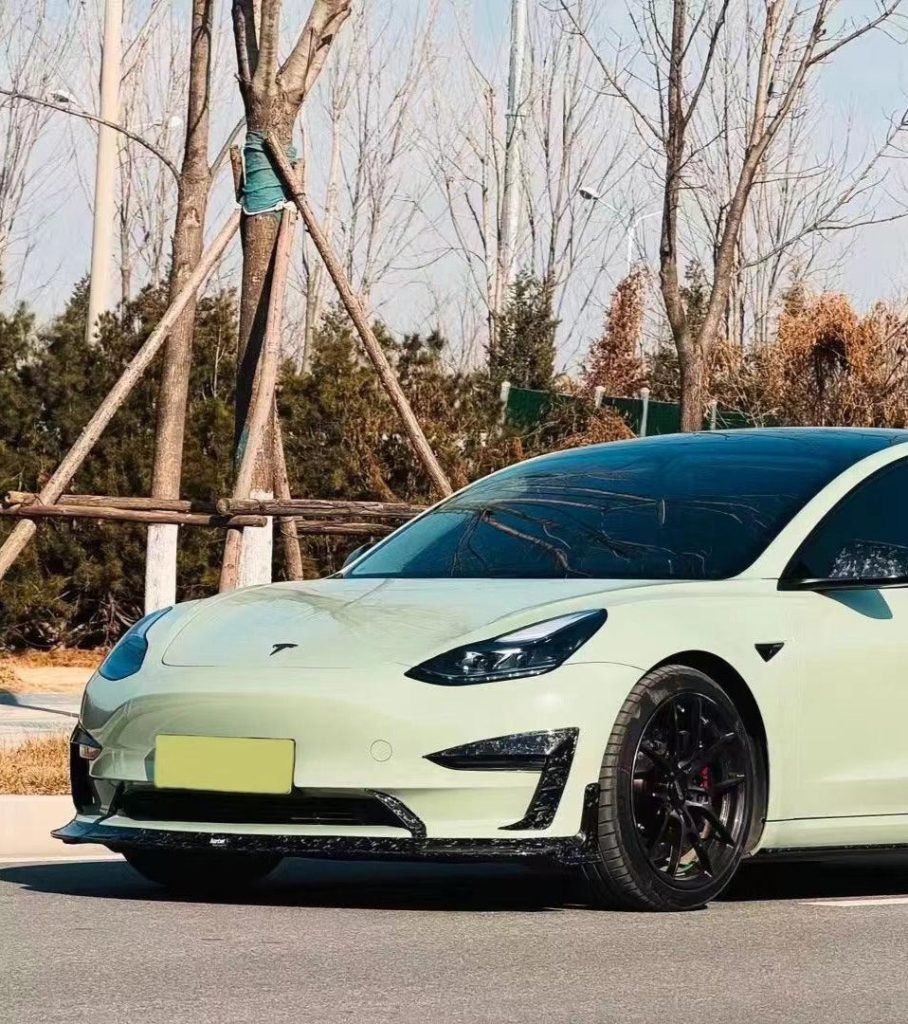 ลิ้นหน้า Carbon Fiber Tesla Model 3 / Performance ทรง Karbel