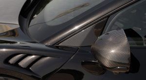 ครอบสามเหลี่ยมกระจกข้าง McLaren Artura Novitec