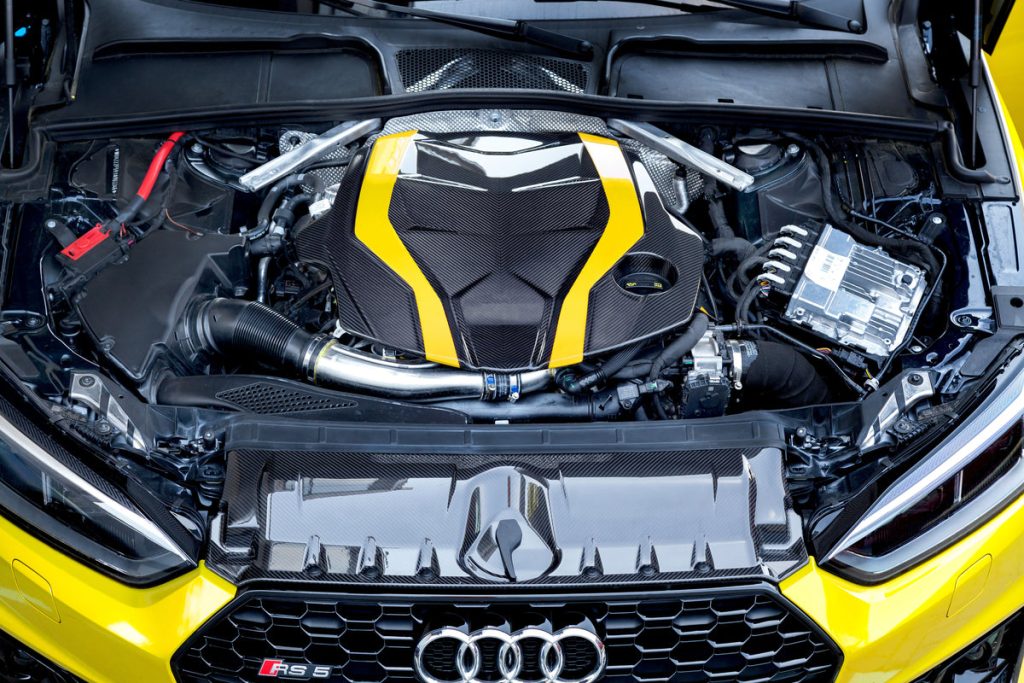 ฝาครอบเครื่องยนต์ Audi RS5 (F5) Capristo